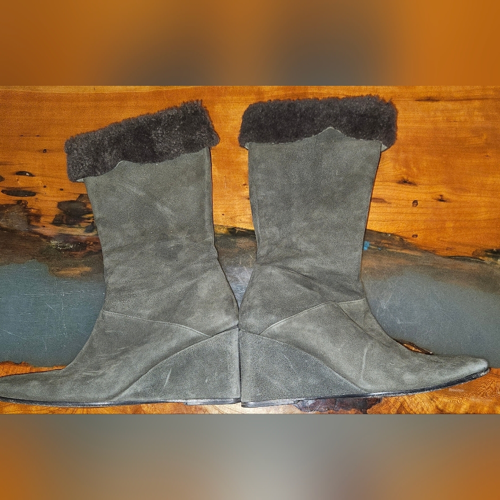 Banana Republic Khaki Green Suede Fur-Lined Boots With Suede Wedge Heel Sz 6.5